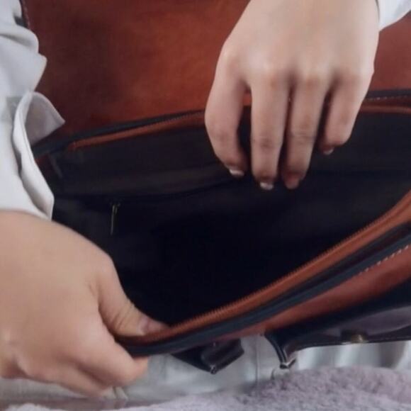 NEW Cambridge Cognac Brown Whipstitch Colorblock Heart Shoulder Bag Satchel Cl… - Picture 13 of 13